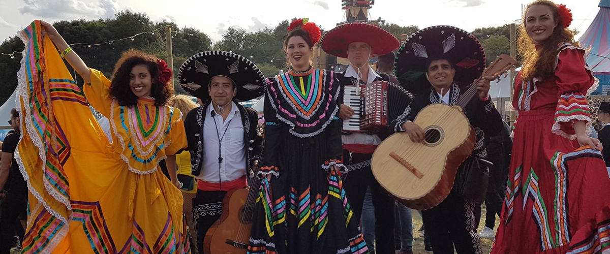 Een ontvangst door Mariachi's